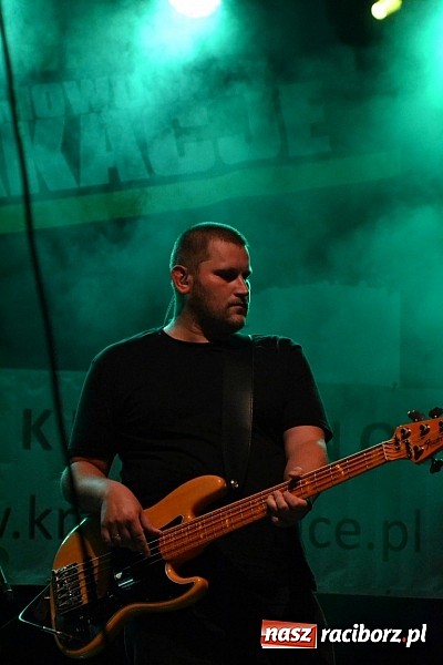 Zdjęcie w galerii na portalu naszraciborz.pl: Tabu rozgrzało wczoraj młodzież w Tworkowie wiadomości z regionu