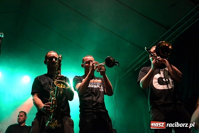 Zdjęcie w galerii na portalu naszraciborz.pl: Tabu rozgrzało wczoraj młodzież w Tworkowie wiadomości z regionu