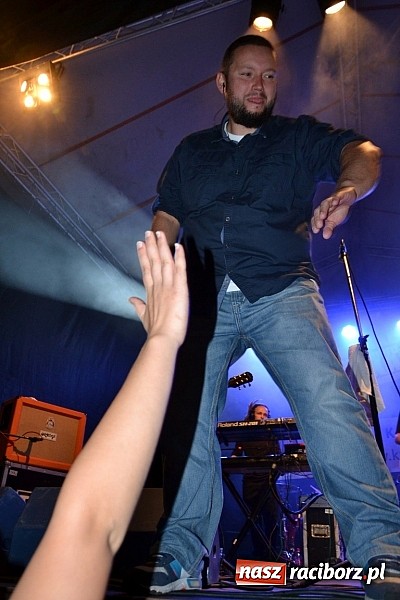 Zdjęcie w galerii na portalu naszraciborz.pl: Tabu rozgrzało wczoraj młodzież w Tworkowie wiadomości z regionu