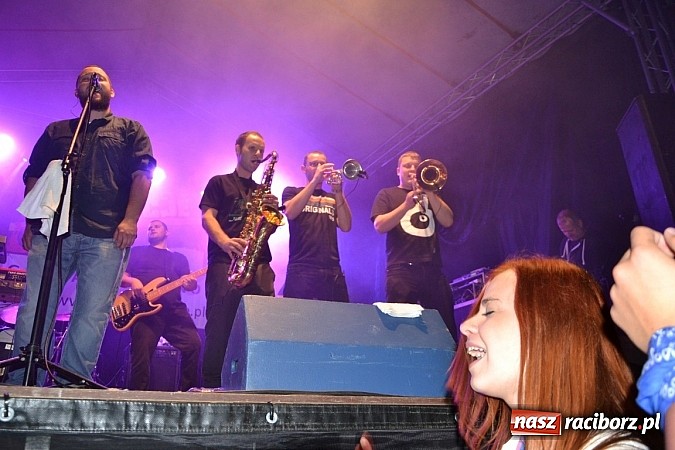 Zdjęcie w galerii na portalu naszraciborz.pl: Tabu rozgrzało wczoraj młodzież w Tworkowie wiadomości z regionu