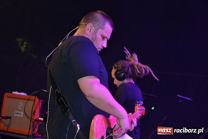 Zdjęcie w galerii na portalu naszraciborz.pl: Tabu rozgrzało wczoraj młodzież w Tworkowie wiadomości z regionu