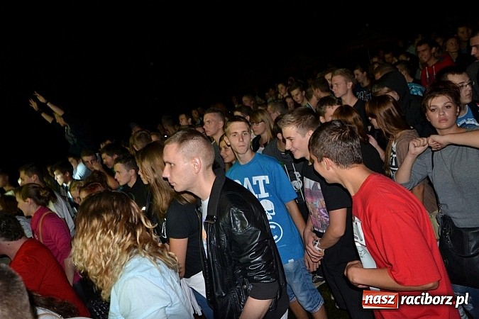 Zdjęcie w galerii na portalu naszraciborz.pl: Tabu rozgrzało wczoraj młodzież w Tworkowie wiadomości z regionu