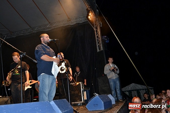 Zdjęcie w galerii na portalu naszraciborz.pl: Tabu rozgrzało wczoraj młodzież w Tworkowie wiadomości z regionu