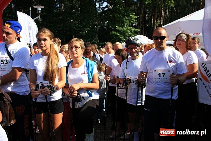 Zdjęcie w galerii na portalu naszraciborz.pl: Rekord Guinnessa w Nordic Walking w liczbach wiadomości z regionu