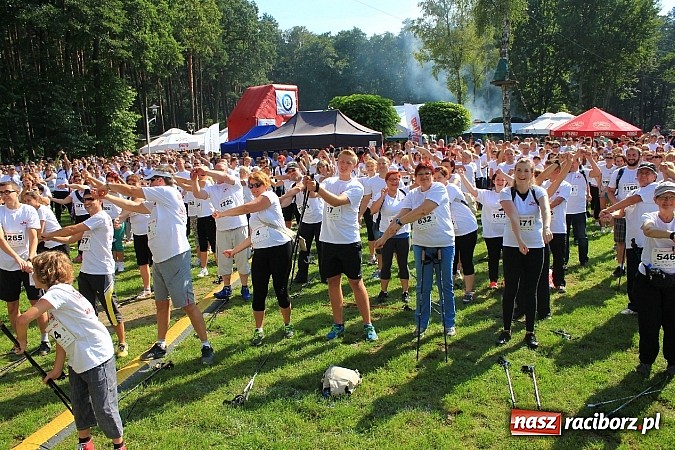 Zdjęcie w galerii na portalu naszraciborz.pl: Rekord Guinnessa w Nordic Walking w liczbach wiadomości z regionu