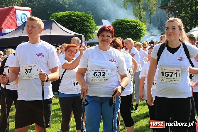 Zdjęcie w galerii na portalu naszraciborz.pl: Rekord Guinnessa w Nordic Walking w liczbach wiadomości z regionu
