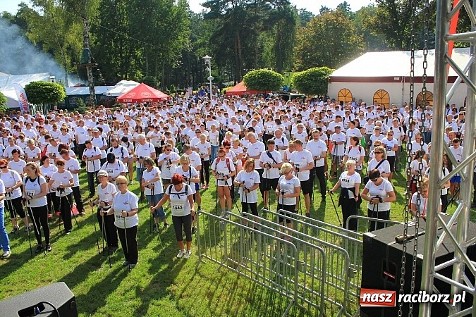 Zdjęcie w galerii na portalu naszraciborz.pl: Rekord Guinnessa w Nordic Walking w liczbach wiadomości z regionu