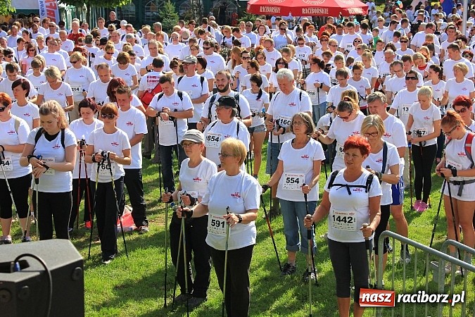 Zdjęcie w galerii na portalu naszraciborz.pl: Rekord Guinnessa w Nordic Walking w liczbach wiadomości z regionu