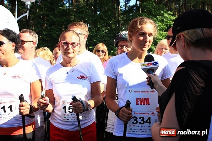 Zdjęcie w galerii na portalu naszraciborz.pl: Rekord Guinnessa w Nordic Walking w liczbach wiadomości z regionu