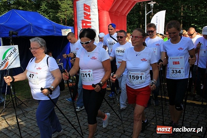 Zdjęcie w galerii na portalu naszraciborz.pl: Rekord Guinnessa w Nordic Walking w liczbach wiadomości z regionu