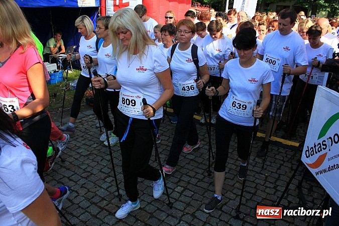Zdjęcie w galerii na portalu naszraciborz.pl: Rekord Guinnessa w Nordic Walking w liczbach wiadomości z regionu