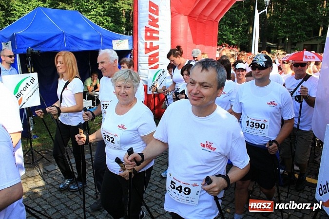 Zdjęcie w galerii na portalu naszraciborz.pl: Rekord Guinnessa w Nordic Walking w liczbach wiadomości z regionu