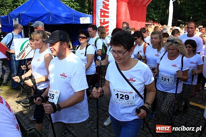 Zdjęcie w galerii na portalu naszraciborz.pl: Rekord Guinnessa w Nordic Walking w liczbach wiadomości z regionu