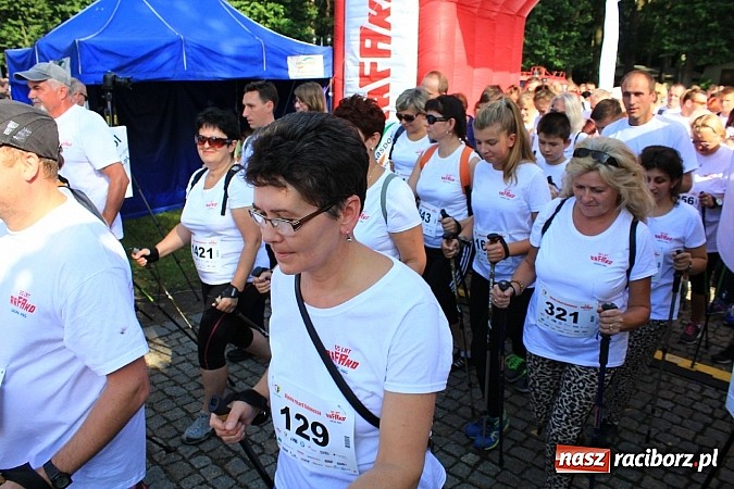 Zdjęcie w galerii na portalu naszraciborz.pl: Rekord Guinnessa w Nordic Walking w liczbach wiadomości z regionu