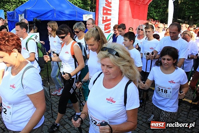 Zdjęcie w galerii na portalu naszraciborz.pl: Rekord Guinnessa w Nordic Walking w liczbach wiadomości z regionu