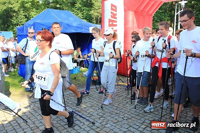 Zdjęcie w galerii na portalu naszraciborz.pl: Rekord Guinnessa w Nordic Walking w liczbach wiadomości z regionu