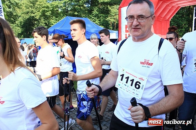 Zdjęcie w galerii na portalu naszraciborz.pl: Rekord Guinnessa w Nordic Walking w liczbach wiadomości z regionu