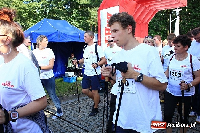 Zdjęcie w galerii na portalu naszraciborz.pl: Rekord Guinnessa w Nordic Walking w liczbach wiadomości z regionu