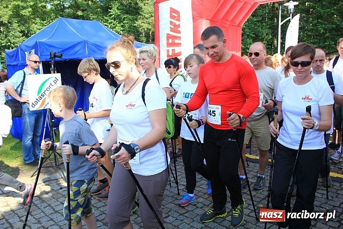 Zdjęcie w galerii na portalu naszraciborz.pl: Rekord Guinnessa w Nordic Walking w liczbach wiadomości z regionu