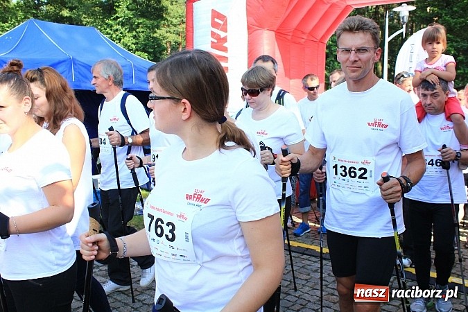 Zdjęcie w galerii na portalu naszraciborz.pl: Rekord Guinnessa w Nordic Walking w liczbach wiadomości z regionu