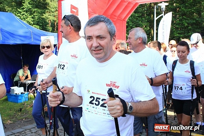 Zdjęcie w galerii na portalu naszraciborz.pl: Rekord Guinnessa w Nordic Walking w liczbach wiadomości z regionu