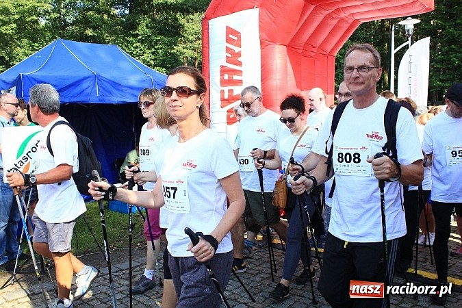 Zdjęcie w galerii na portalu naszraciborz.pl: Rekord Guinnessa w Nordic Walking w liczbach wiadomości z regionu