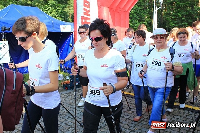 Zdjęcie w galerii na portalu naszraciborz.pl: Rekord Guinnessa w Nordic Walking w liczbach wiadomości z regionu