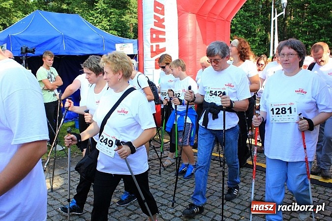 Zdjęcie w galerii na portalu naszraciborz.pl: Rekord Guinnessa w Nordic Walking w liczbach wiadomości z regionu