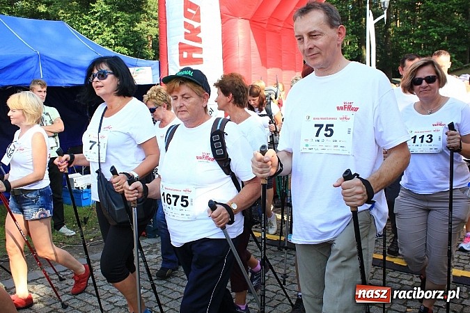 Zdjęcie w galerii na portalu naszraciborz.pl: Rekord Guinnessa w Nordic Walking w liczbach wiadomości z regionu