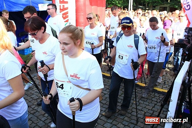 Zdjęcie w galerii na portalu naszraciborz.pl: Rekord Guinnessa w Nordic Walking w liczbach wiadomości z regionu