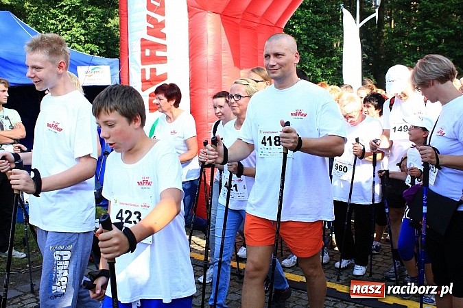Zdjęcie w galerii na portalu naszraciborz.pl: Rekord Guinnessa w Nordic Walking w liczbach wiadomości z regionu