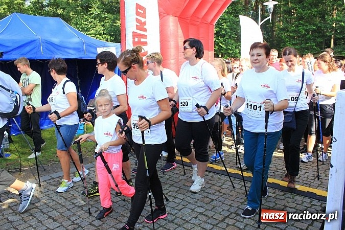 Zdjęcie w galerii na portalu naszraciborz.pl: Rekord Guinnessa w Nordic Walking w liczbach wiadomości z regionu