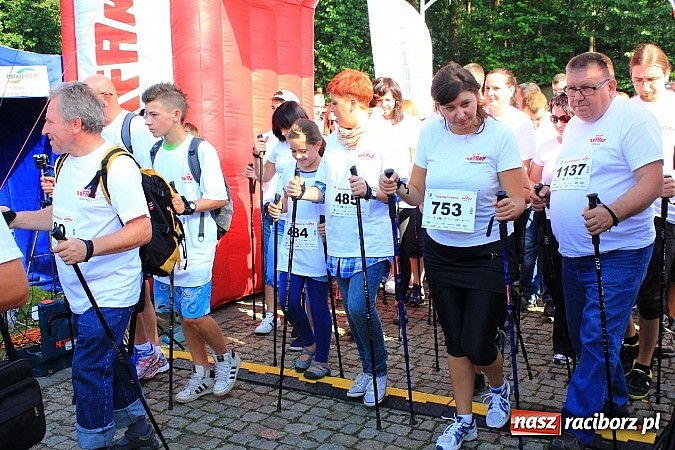 Zdjęcie w galerii na portalu naszraciborz.pl: Rekord Guinnessa w Nordic Walking w liczbach wiadomości z regionu