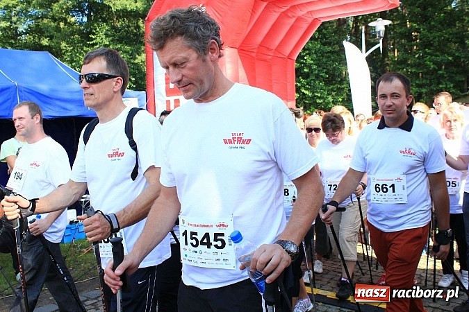 Zdjęcie w galerii na portalu naszraciborz.pl: Rekord Guinnessa w Nordic Walking w liczbach wiadomości z regionu
