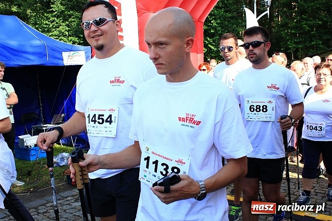 Zdjęcie w galerii na portalu naszraciborz.pl: Rekord Guinnessa w Nordic Walking w liczbach wiadomości z regionu