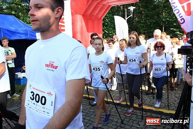 Zdjęcie w galerii na portalu naszraciborz.pl: Rekord Guinnessa w Nordic Walking w liczbach wiadomości z regionu