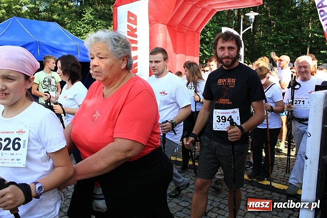 Zdjęcie w galerii na portalu naszraciborz.pl: Rekord Guinnessa w Nordic Walking w liczbach wiadomości z regionu