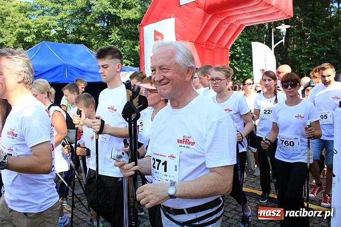 Zdjęcie w galerii na portalu naszraciborz.pl: Rekord Guinnessa w Nordic Walking w liczbach wiadomości z regionu