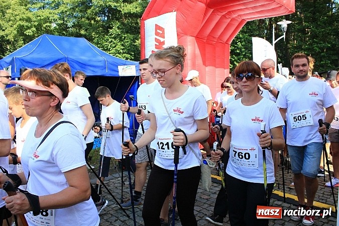Zdjęcie w galerii na portalu naszraciborz.pl: Rekord Guinnessa w Nordic Walking w liczbach wiadomości z regionu