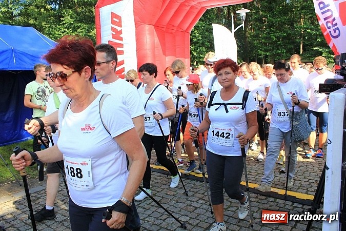 Zdjęcie w galerii na portalu naszraciborz.pl: Rekord Guinnessa w Nordic Walking w liczbach wiadomości z regionu
