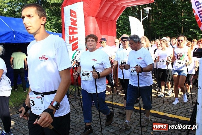 Zdjęcie w galerii na portalu naszraciborz.pl: Rekord Guinnessa w Nordic Walking w liczbach wiadomości z regionu