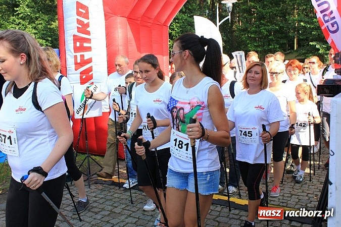 Zdjęcie w galerii na portalu naszraciborz.pl: Rekord Guinnessa w Nordic Walking w liczbach wiadomości z regionu