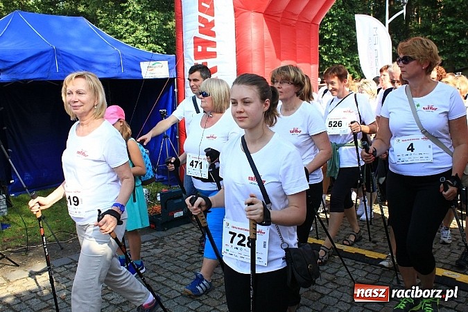 Zdjęcie w galerii na portalu naszraciborz.pl: Rekord Guinnessa w Nordic Walking w liczbach wiadomości z regionu