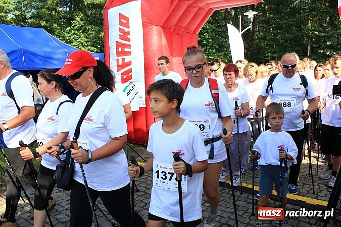 Zdjęcie w galerii na portalu naszraciborz.pl: Rekord Guinnessa w Nordic Walking w liczbach wiadomości z regionu