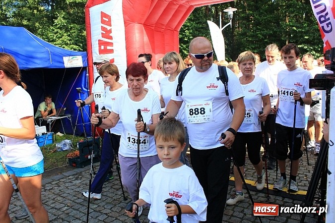 Zdjęcie w galerii na portalu naszraciborz.pl: Rekord Guinnessa w Nordic Walking w liczbach wiadomości z regionu