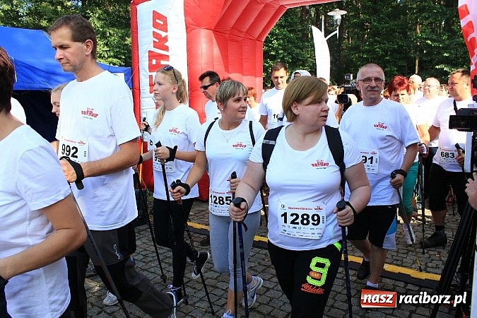 Zdjęcie w galerii na portalu naszraciborz.pl: Rekord Guinnessa w Nordic Walking w liczbach wiadomości z regionu
