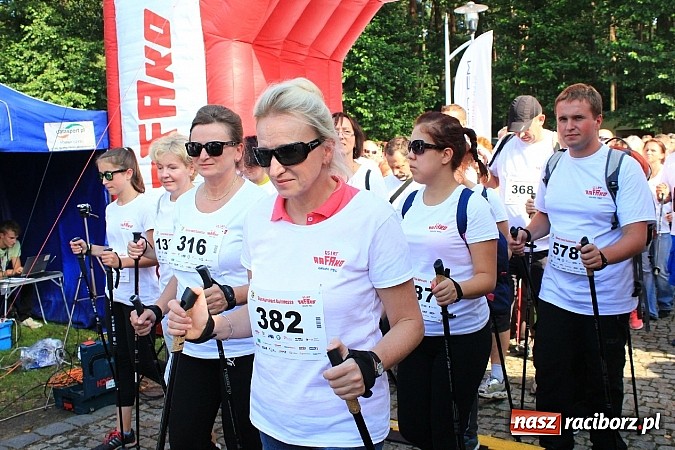 Zdjęcie w galerii na portalu naszraciborz.pl: Rekord Guinnessa w Nordic Walking w liczbach wiadomości z regionu