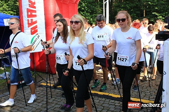 Zdjęcie w galerii na portalu naszraciborz.pl: Rekord Guinnessa w Nordic Walking w liczbach wiadomości z regionu