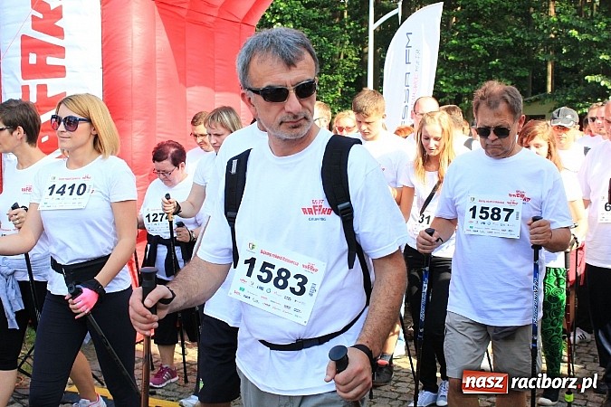Zdjęcie w galerii na portalu naszraciborz.pl: Rekord Guinnessa w Nordic Walking w liczbach wiadomości z regionu