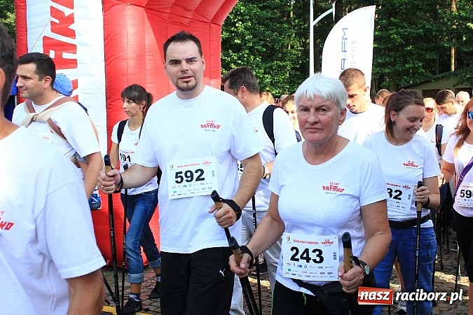 Zdjęcie w galerii na portalu naszraciborz.pl: Rekord Guinnessa w Nordic Walking w liczbach wiadomości z regionu